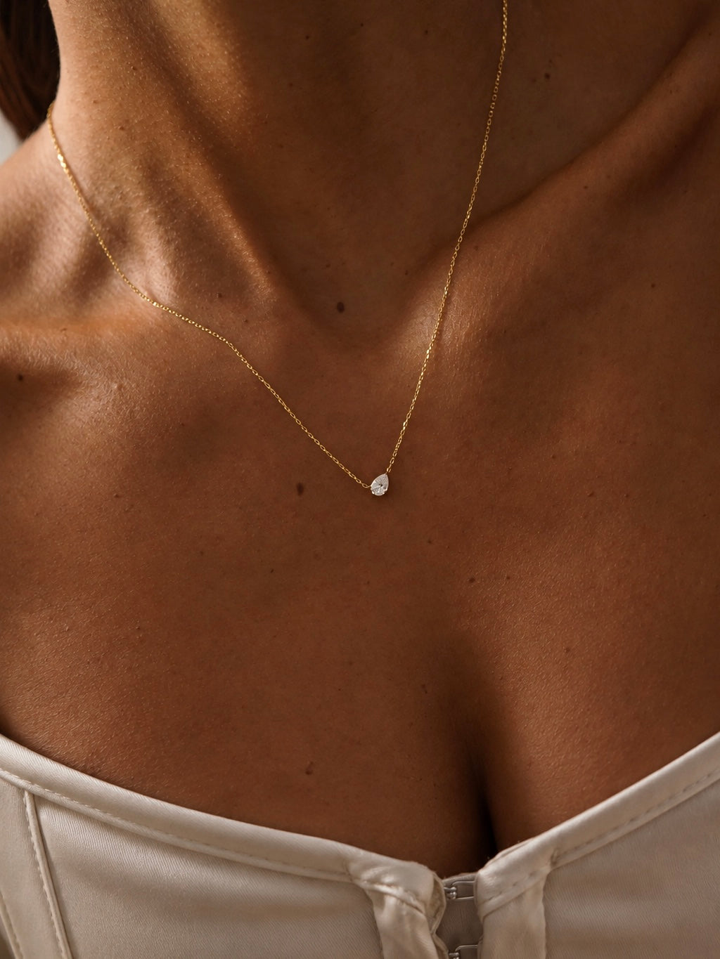 Navae Necklace